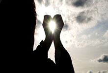 伊萨克：这场比赛属于丹-伯恩；希望未来都是光明的日子.